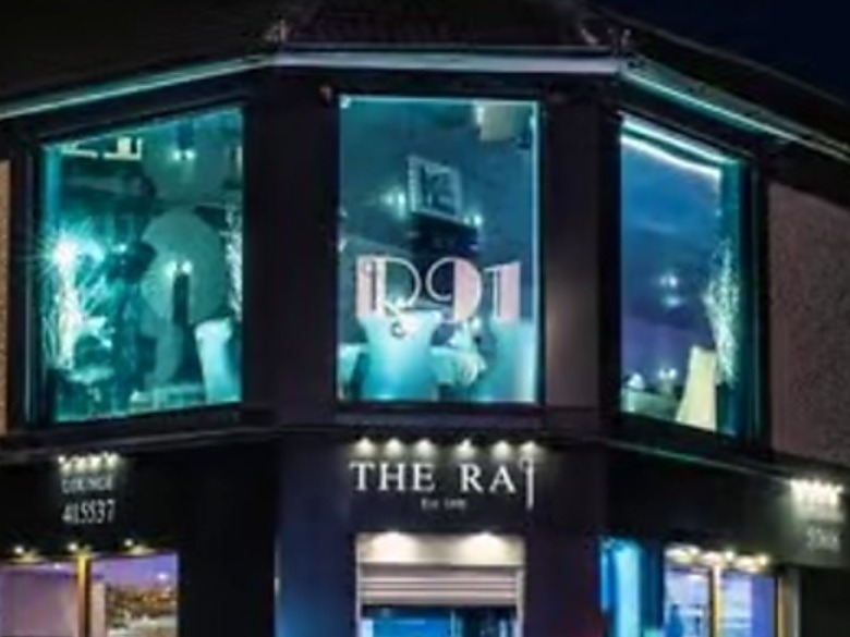 The R91 Piano Lounge